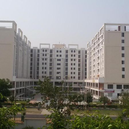 Starlit Suites Neemrana Bagian luar foto