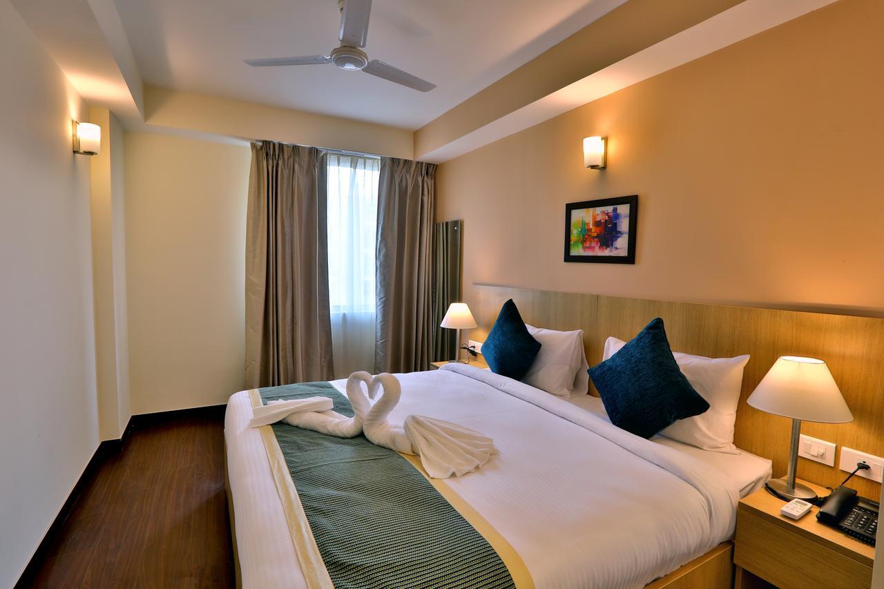 Starlit Suites Neemrana Bagian luar foto