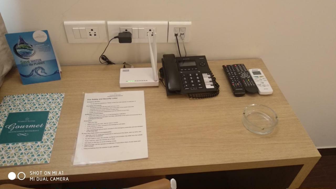 Starlit Suites Neemrana Bagian luar foto