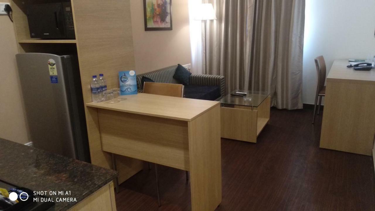 Starlit Suites Neemrana Bagian luar foto
