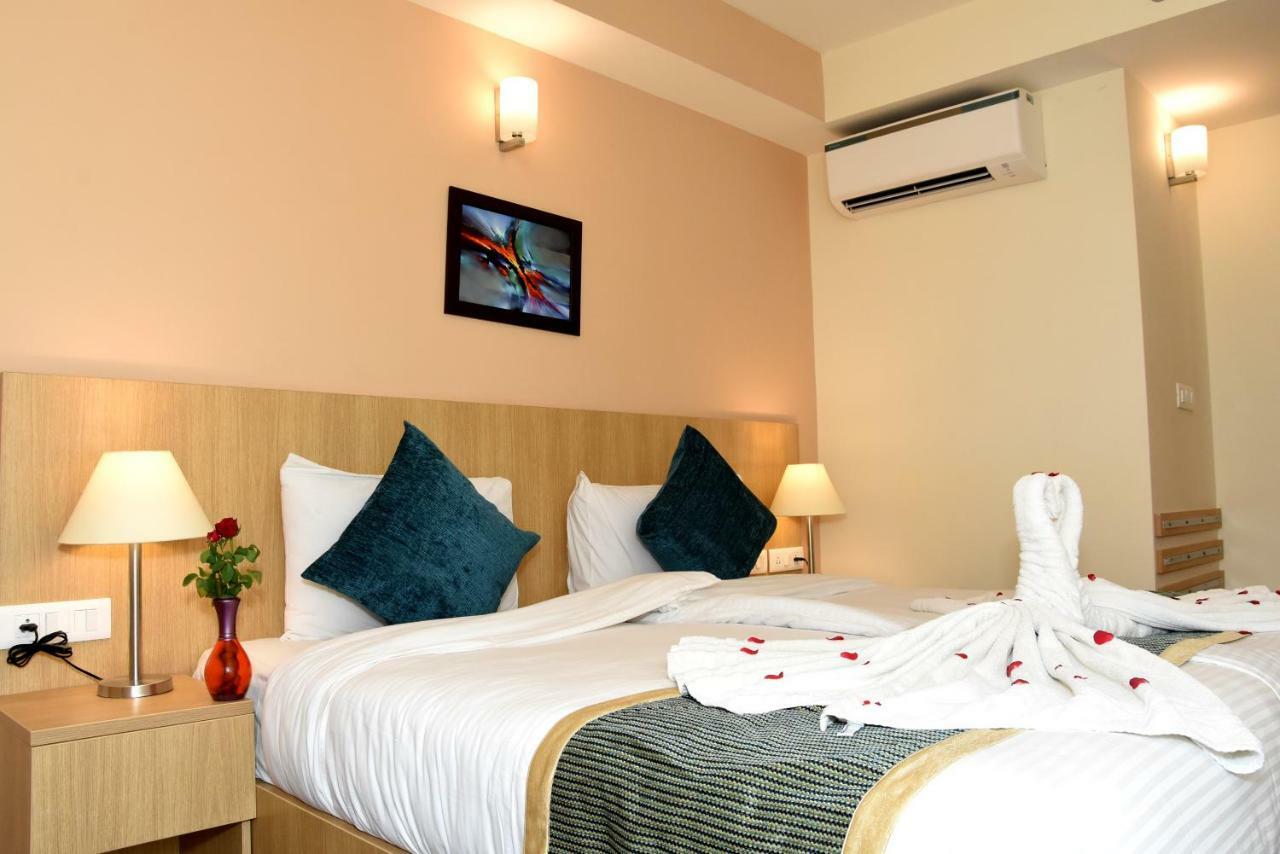 Starlit Suites Neemrana Bagian luar foto