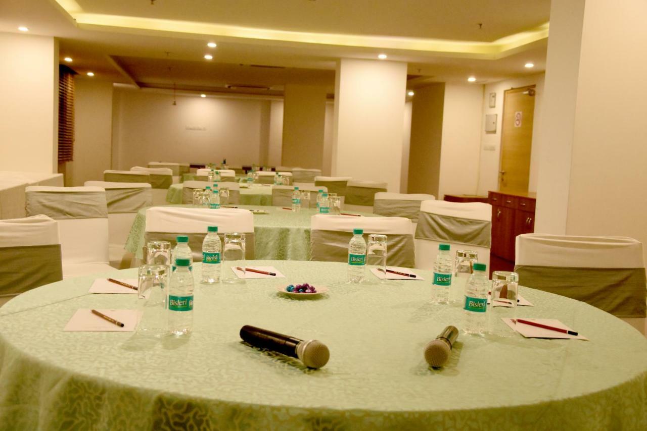 Starlit Suites Neemrana Bagian luar foto